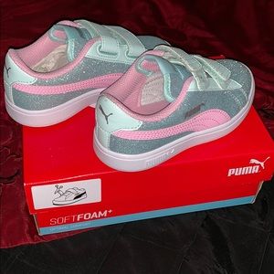 Kids Puma shoes